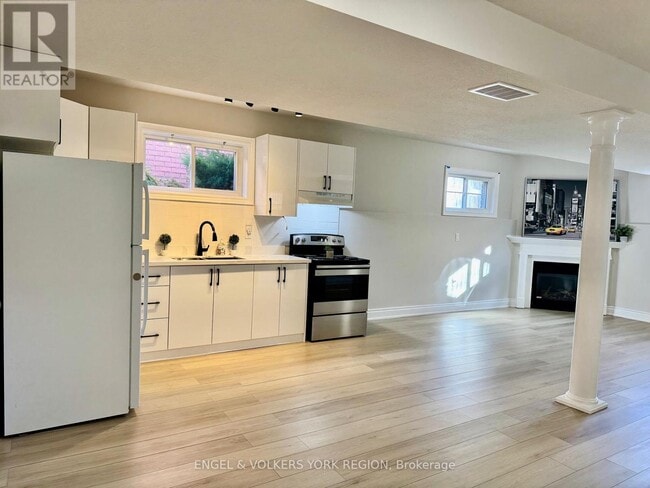 Photo du bâtiment - 125 Sovereigns Gate