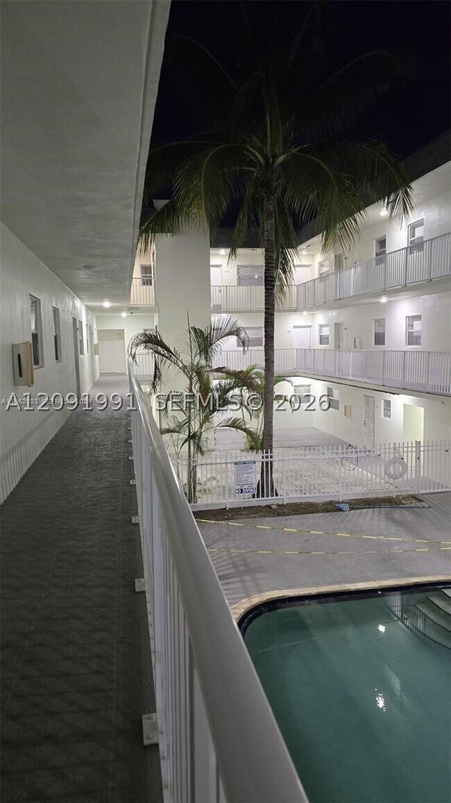 Foto del edificio - 12890 NE 8th Ave