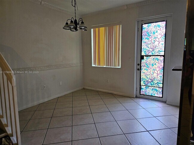 Foto del edificio - 21417 NW 13th Ct