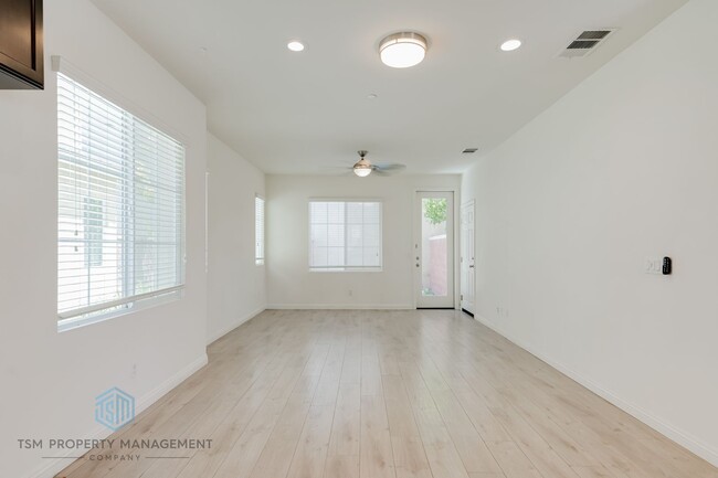 Building Photo - 4-bedroom, 3-bath home in the gated community of Harvest at The Preserve in Chino