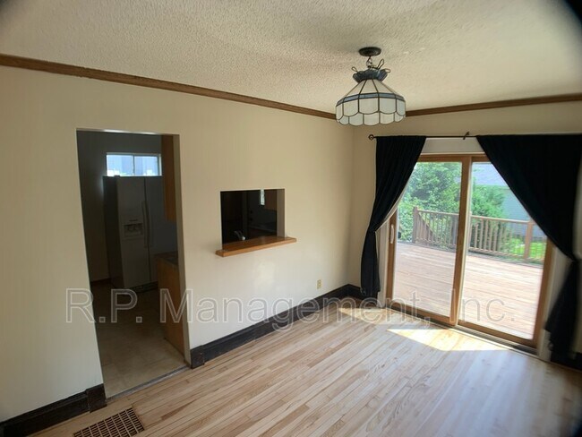 Foto del edificio - 894 21st Ave SE