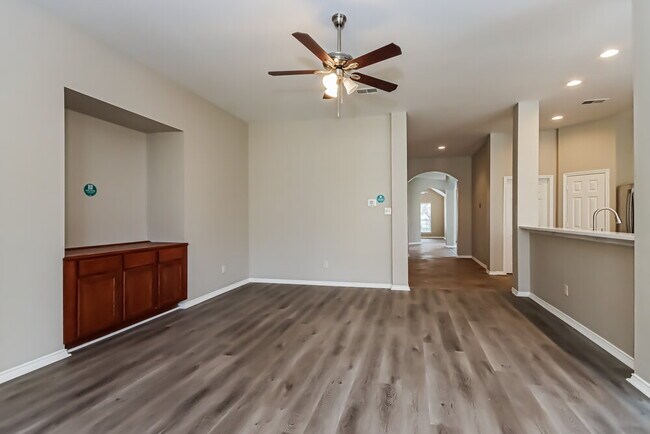 Foto del edificio - 13323 Lake Passage Ln