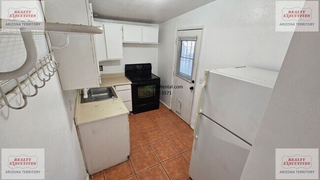 Building Photo - Greenlee