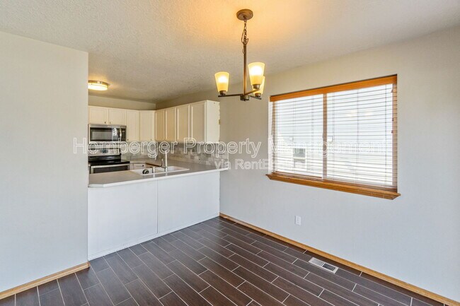 Foto del edificio - 4609 E 15th Ave