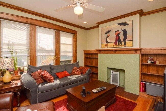 Building Photo - 1250 W Rosedale Ave