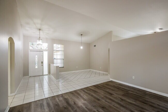Foto del edificio - 13101 SW 17th Ct