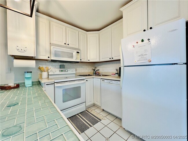 Foto del edificio - 2400 S Ocean Dr