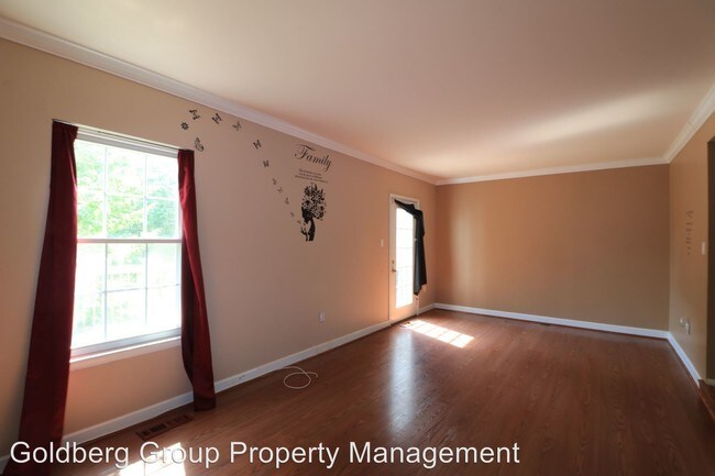 Building Photo - 18323 Hallmark Ct