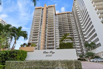 Building Photo - 2030 S Ocean Dr