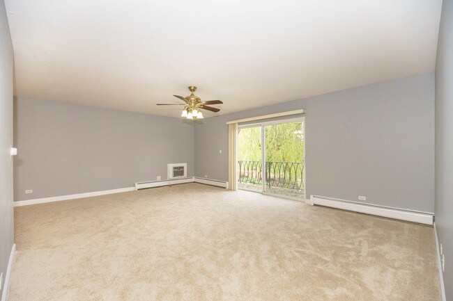 Foto del edificio - 606 E Algonquin Rd