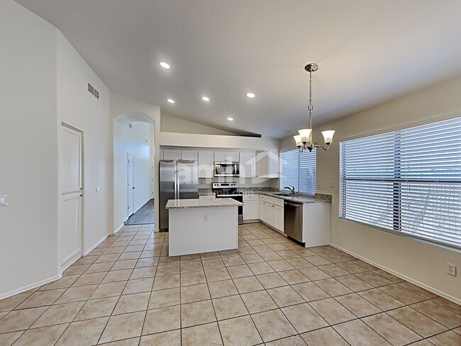 Foto del edificio - 15142 W Eureka Trail