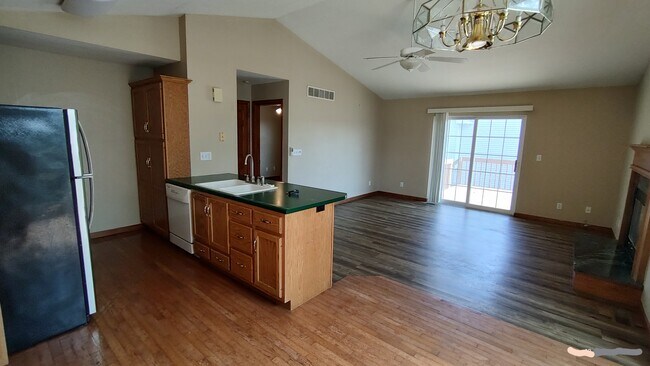 Building Photo - 4102 Treviso Dr