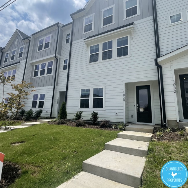 Building Photo - 1030 Zelkova Ln