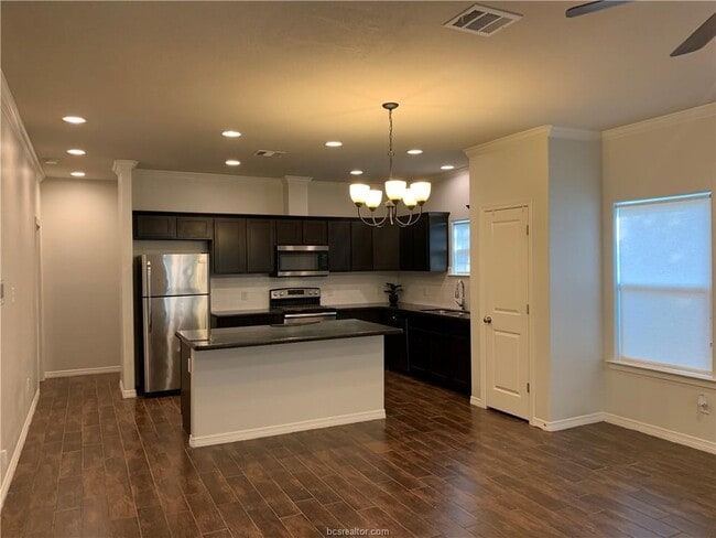 Foto del edificio - 1800 Bamboo St