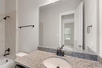Building Photo - 10719 River Walk Dr