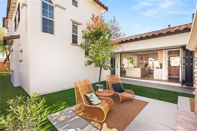 Foto del edificio - 12024 Whitehills St