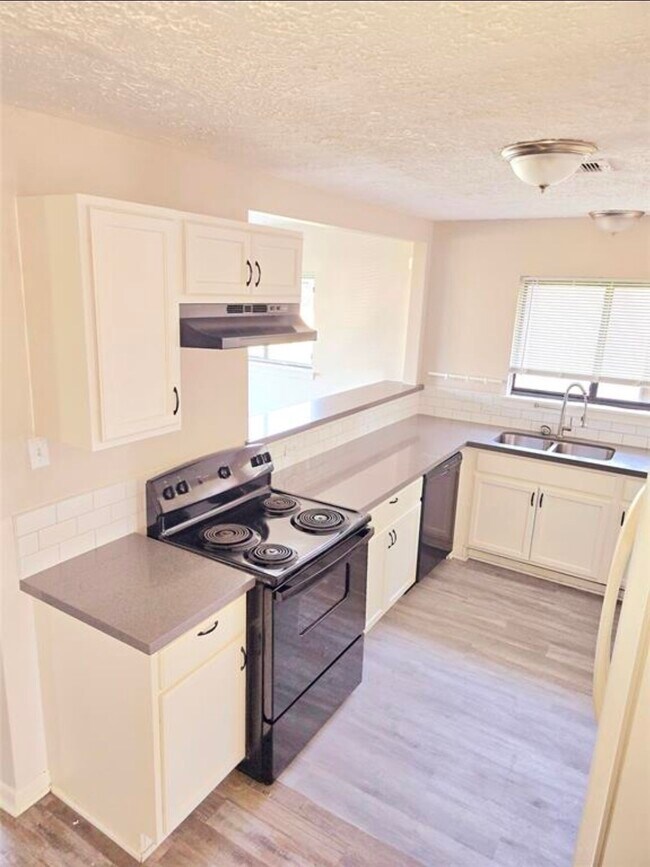 Foto del edificio - 2810 Norman St