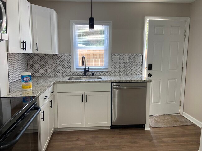 Kitchen - 311 Penniman Rd