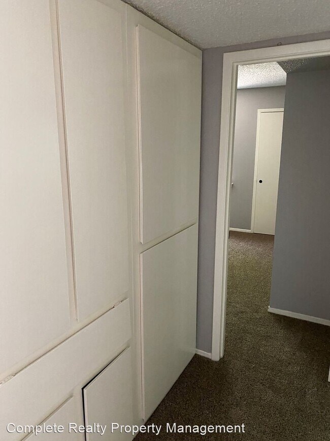 Foto del edificio - 12050 Mighty Oak Dr