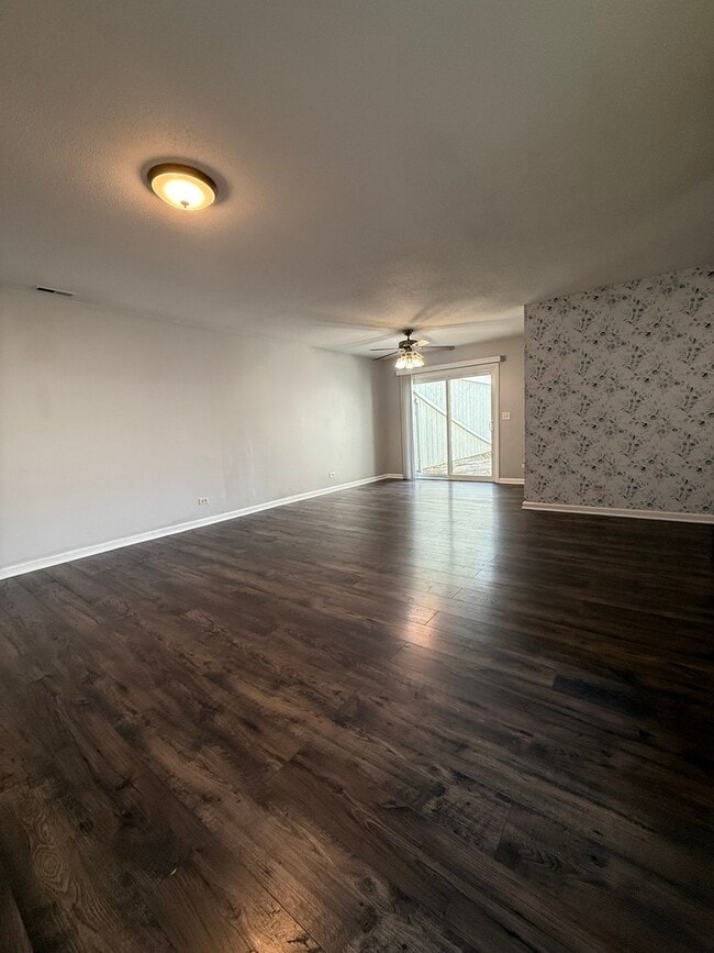 Building Photo - 2665 Sumac St