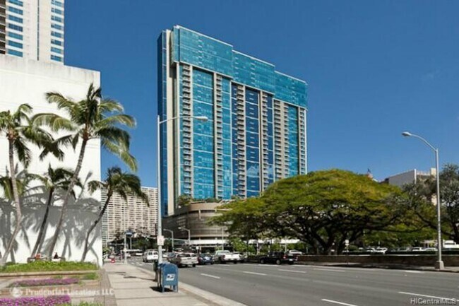 Building Photo - Capitol Place 2/2/2