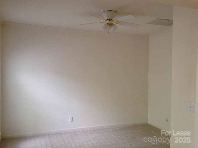 Foto del edificio - 14032 Alley Son St