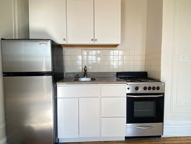 Building Photo - 2 Magaw Pl