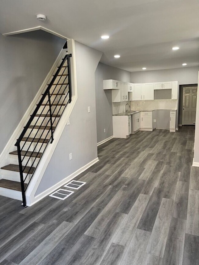 Building Photo - Anika Homes 3 Bedroom