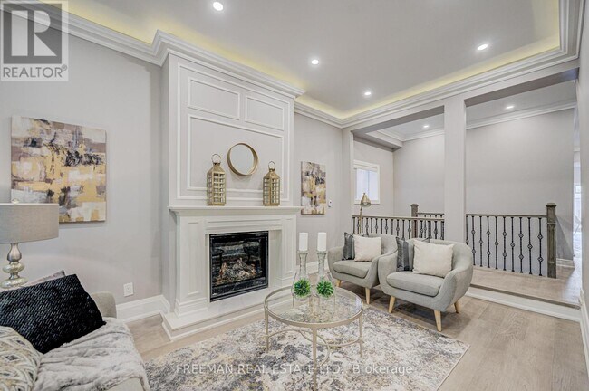 Photo du bâtiment - 916 Manning Ave