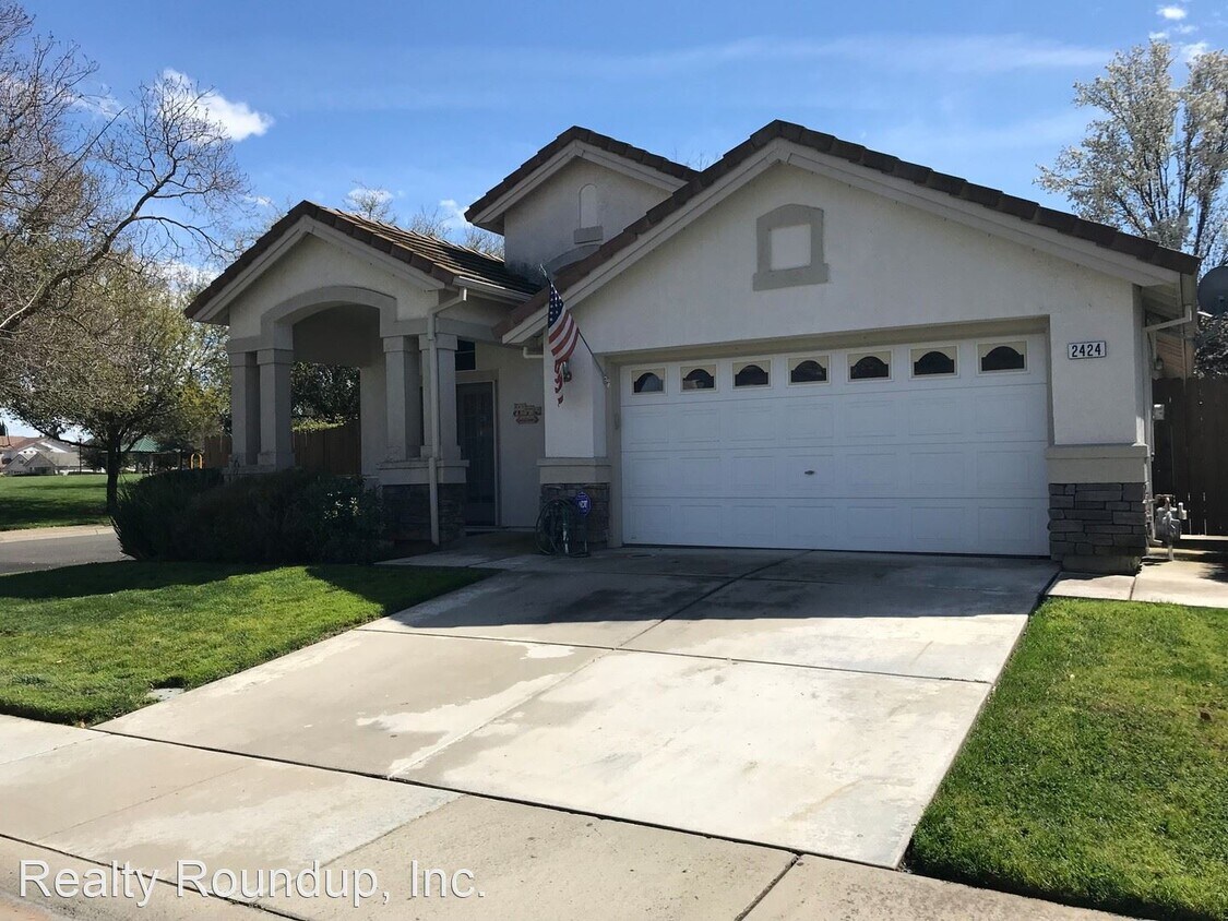 Primary Photo - 3 br, 2 bath House - 2424 Dinwiddie Way