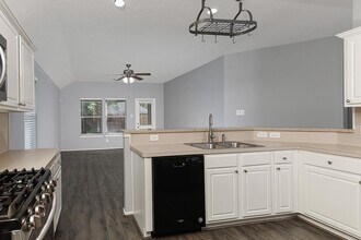 Building Photo - 139 S Vesper Bend Cir