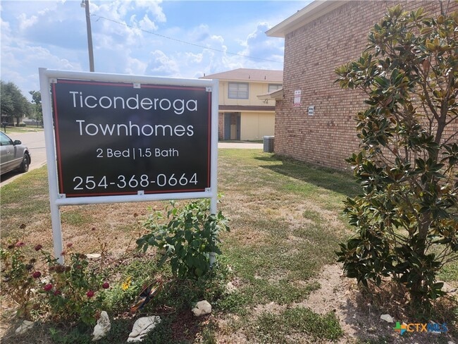 Building Photo - 816 Ticonderoga Dr