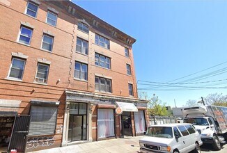 Building Photo - 250 S Orange Ave