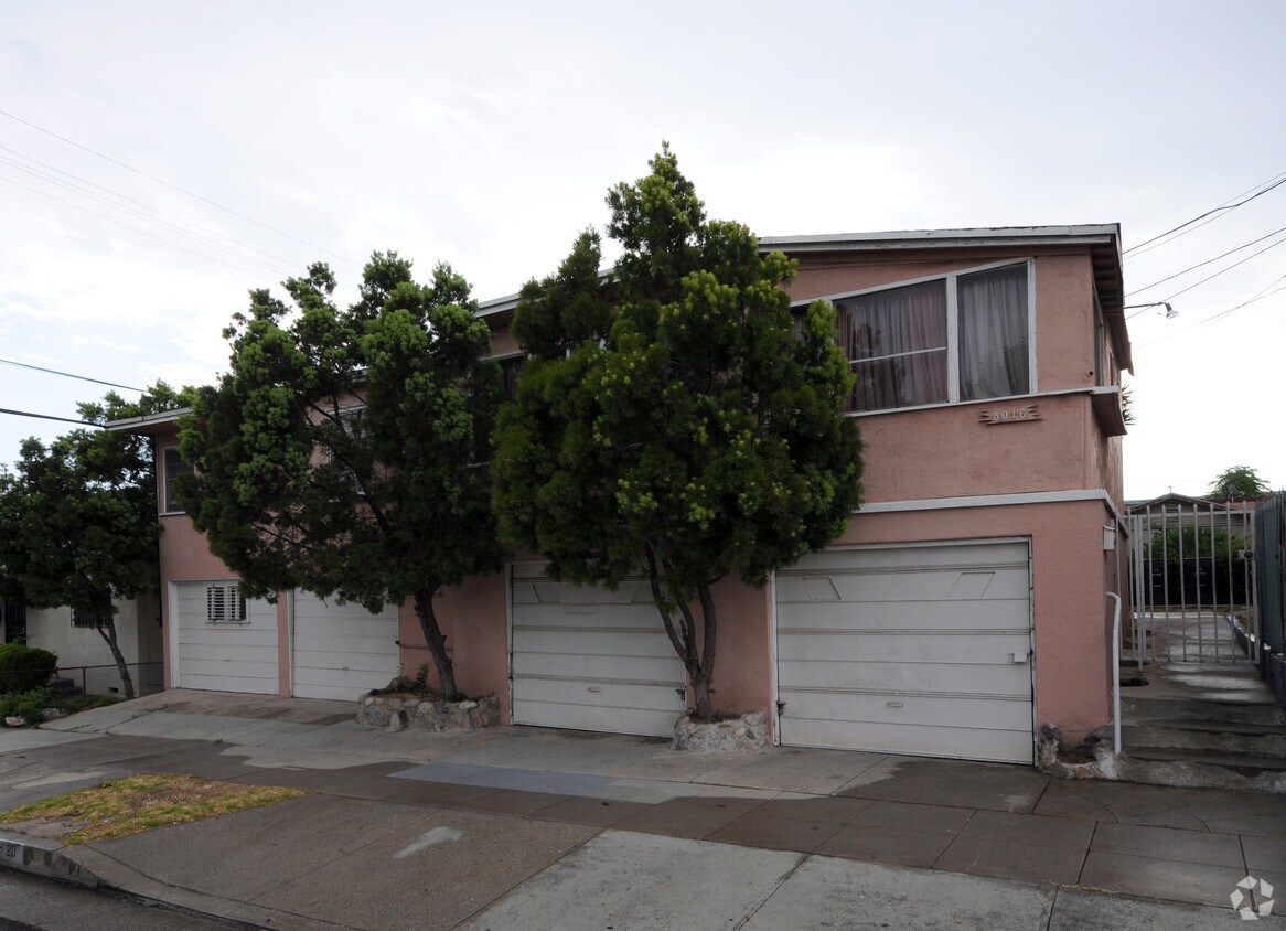Building Photo - 8016-8020 Halldale Ave