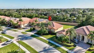 Building Photo - 827 SW Grand Reserves Blvd