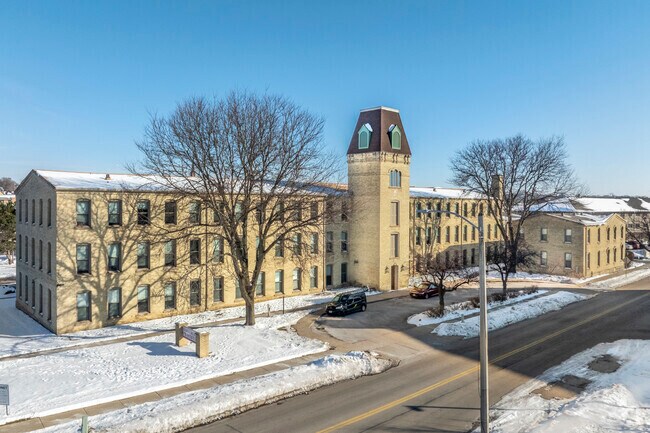 Foto del edificio - Franklin Mill Apartments