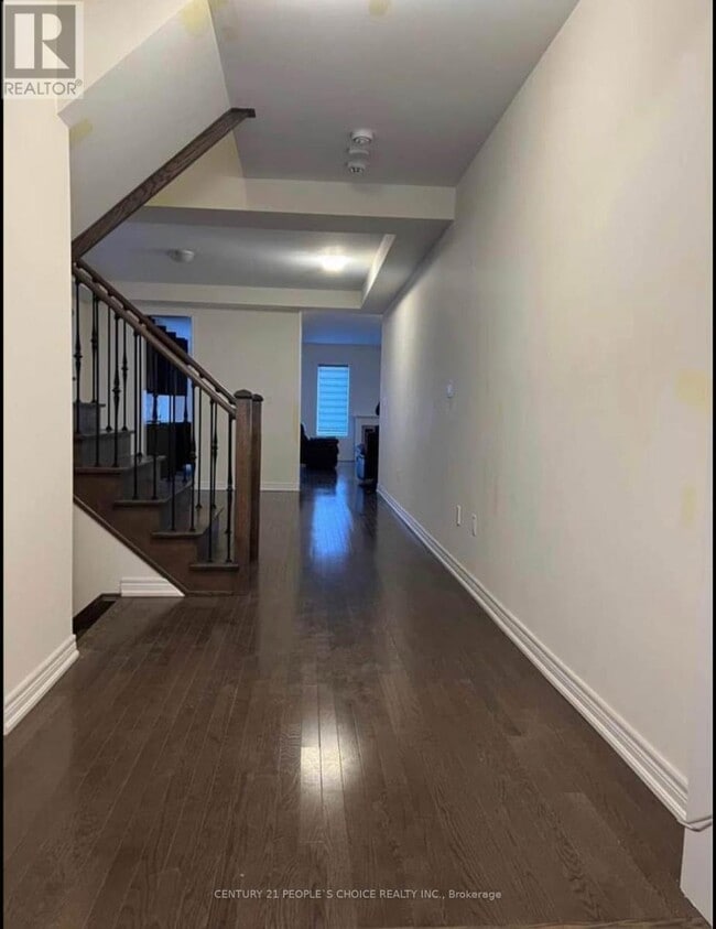 Building Photo - 55 Cobriza Cres