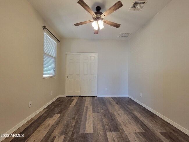 Building Photo - 1238 N 168th Dr