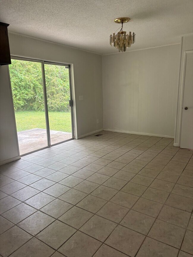 Foto del edificio - New For Rent!