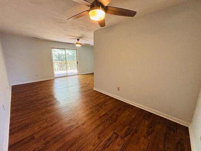 Building Photo - 2419 Ridge Rd