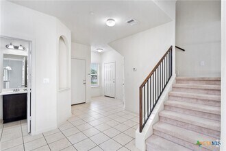 Building Photo - 1620 Bryant Dr