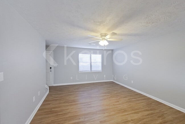 Foto del edificio - 168 Deer Pkwy