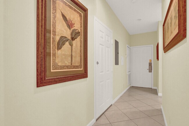 Foto del edificio - 8319 Mulligan Cir
