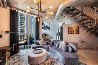 Building Photo - 690 SW 1st Ct