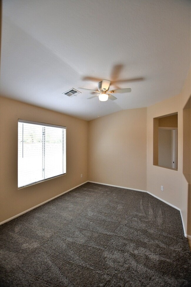 Building Photo - 3 bed 2 bath home in Circle Cross Ranch! N...
