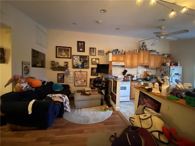 Foto del edificio - 16 Clearview Ave