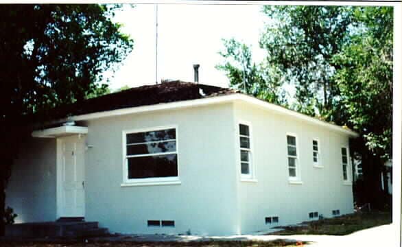 Building Photo - 756 W 10th St