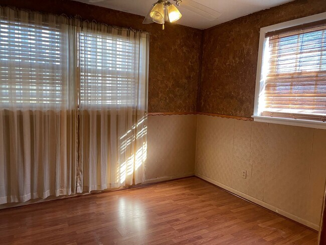 Foto del edificio - 2803 Brett Rd NW