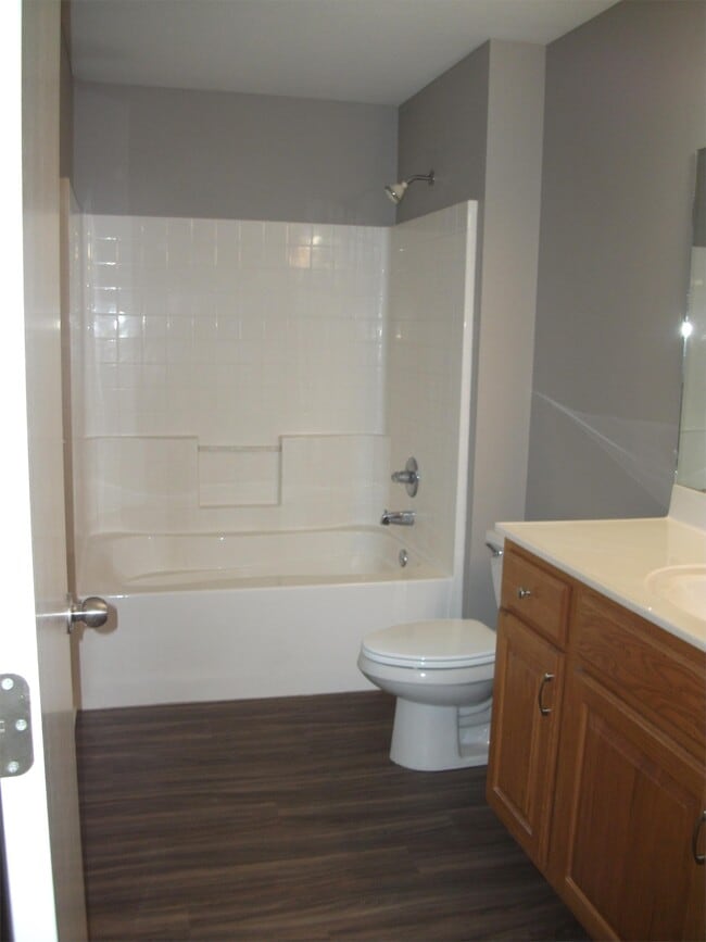 Building Photo - 2400 Walden Ln