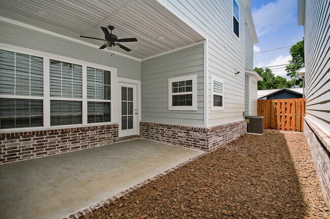 Foto del edificio - 508 W Persimmon St